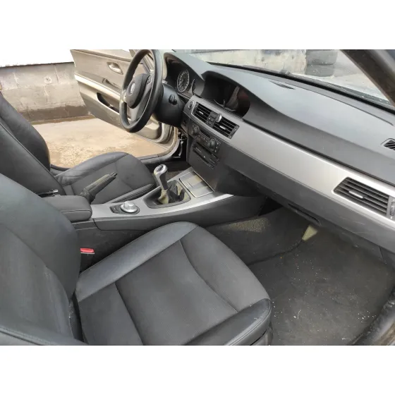 BMW SERIE 3 BERLINA (E90) '2005 2.0 16V DIESEL GRIS