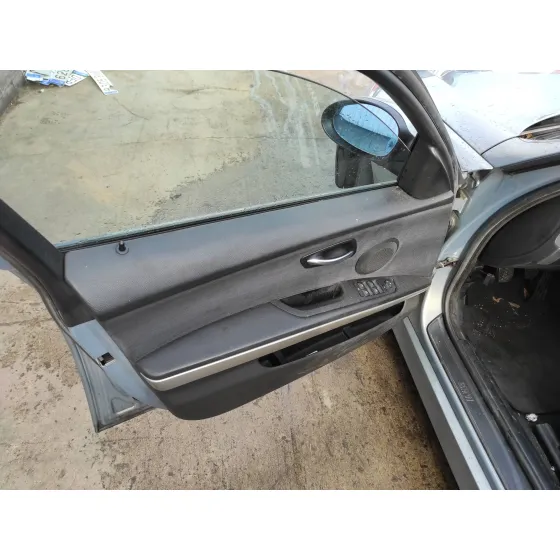 BMW SERIE 3 BERLINA (E90) '2005 2.0 16V DIESEL GRIS