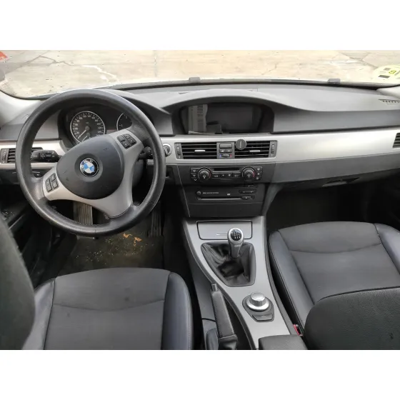 BMW SERIE 3 BERLINA (E90) '2005 2.0 16V DIESEL GRIS