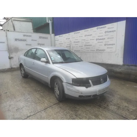 VOLKSWAGEN PASSAT BERLINA (3B2) '2000 2.5 V6 TDI PLATA