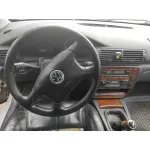 VOLKSWAGEN PASSAT BERLINA (3B2) VOLKSWAGEN PASSAT BERLINA (3B2) '2000 2.5 V6 TDI PLATA 1996