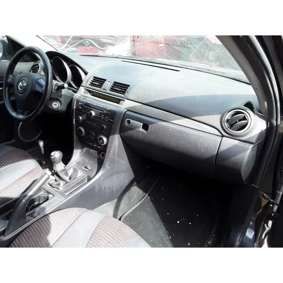 MAZDA 3 BERLINA (BK) '2005 1.6 CD DIESEL CAT NEGRO