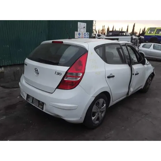 HYUNDAI I30 '2009 CLASSIC BLANCO