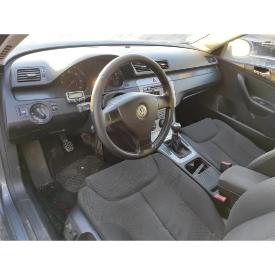 VOLKSWAGEN PASSAT BERLINA (3C2) '2006 * GRIS OSCURO