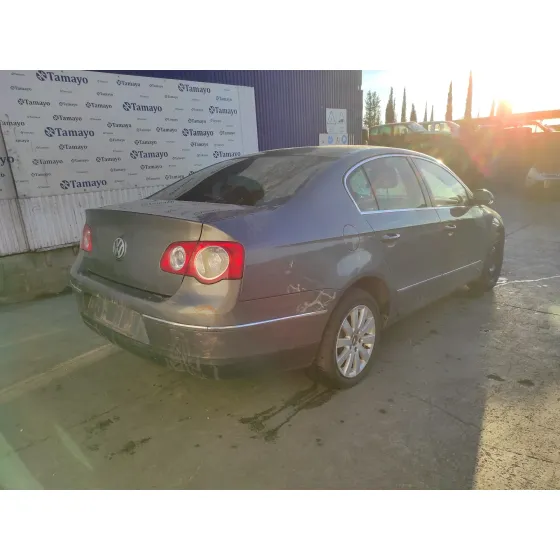 VOLKSWAGEN PASSAT BERLINA (3C2) '2006 * GRIS OSCURO