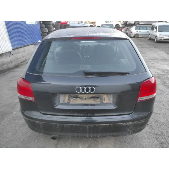 AUDI A3 (8P) '2005 1.6 NEGRO