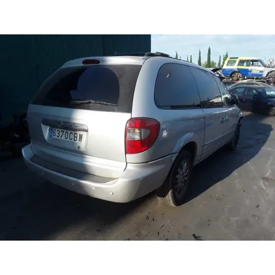 CHRYSLER VOYAGER (RG) '2002 3.3 LX PLATA