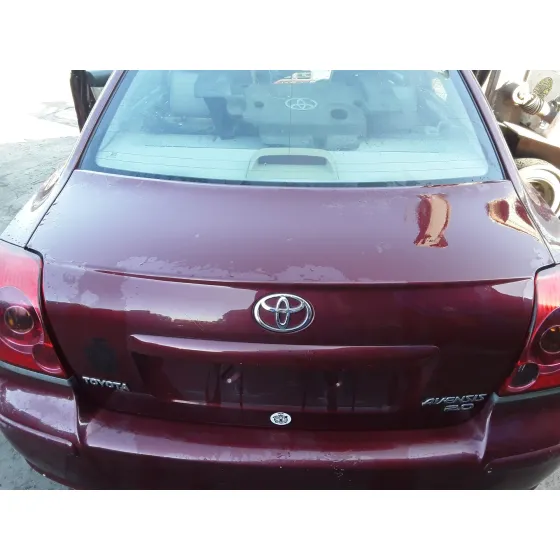 TOYOTA AVENSIS BERLINA (T25) '2004 2.0 D-CAT GRANATE