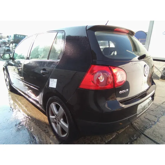 VOLKSWAGEN GOLF V BERLINA (1K1) '2008 1.9 TDI NEGRO