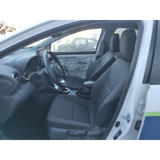 TOYOTA YARIS (XPA1F/MXPH11/CHXNBW) 2022 HYBRID 1.5CC BLANCO ROTULADO