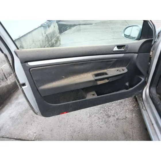 Volkswagen GOLF V (1K1) 2004