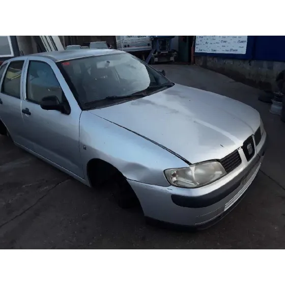 SEAT IBIZA (6K1) '2001 1.4 PLATA
