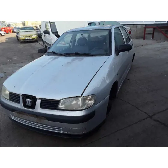 SEAT IBIZA (6K1) '2001 1.4 PLATA