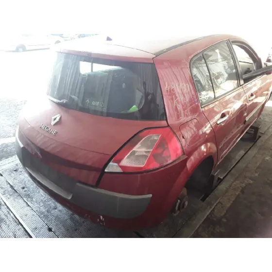 RENAULT MEGANE II BERLINA 5P '2004 * GRANATE