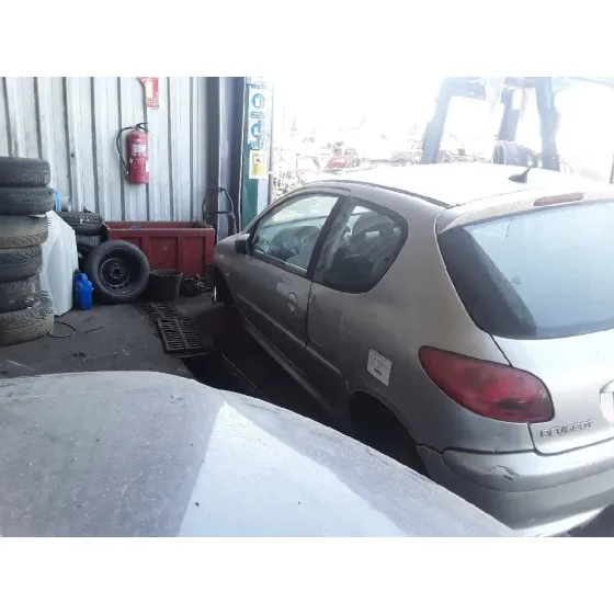 PEUGEOT 206 BERLINA '2005 1.6 HDI FAP CAT (9HZ / DV6TED4) GRIS-CAVA