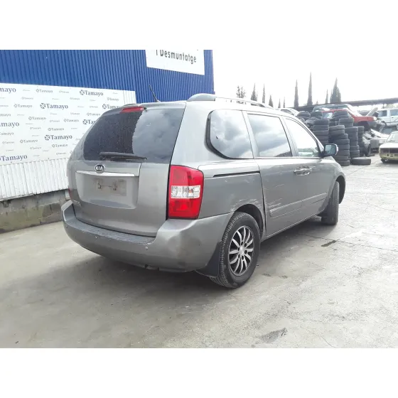 KIA CARNIVAL '2010 * GRIS