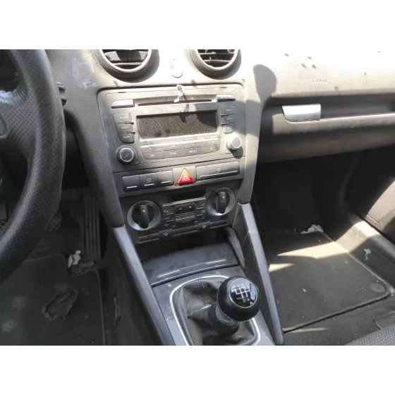 AUDI A3 SPORTBACK (8P) '2008 2.0 TDI NEGRO