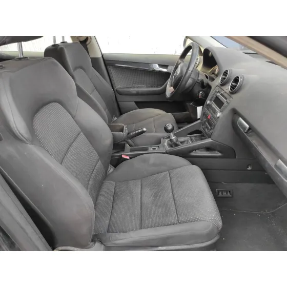 AUDI A3 SPORTBACK (8P) '2008 2.0 TDI NEGRO