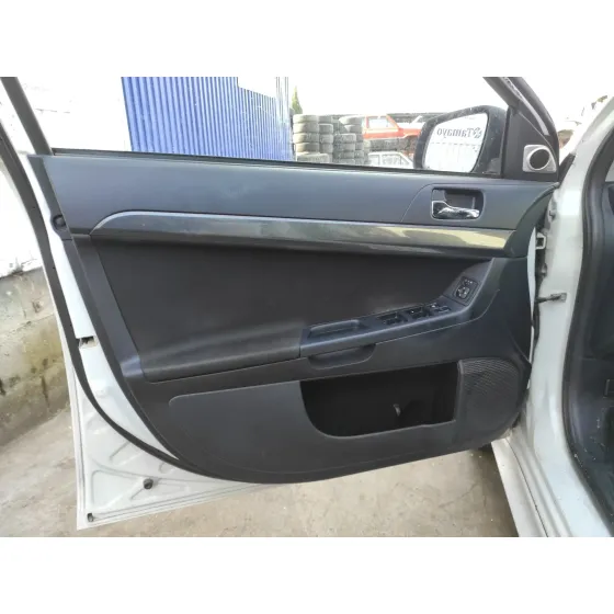 MITSUBISHI LANCER BERLINA (CY0) '2009 * BLANCO