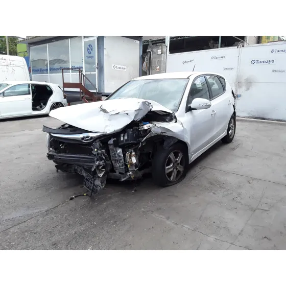 HYUNDAI I30 '2011 * BLANCO
