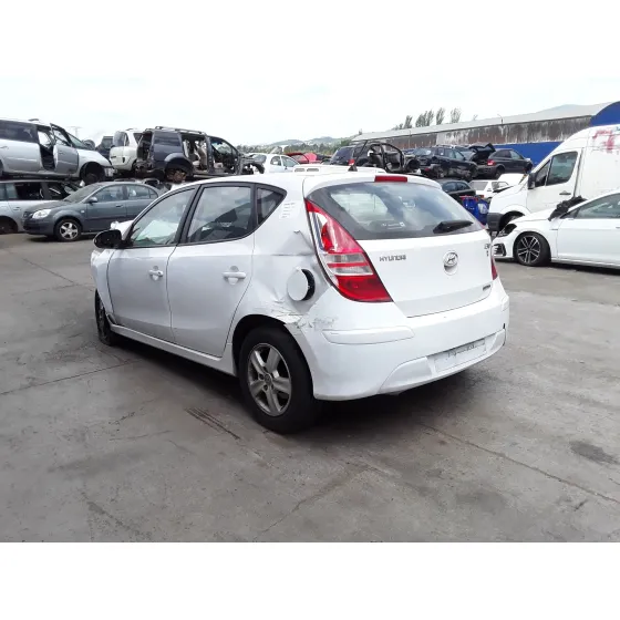 HYUNDAI I30 '2011 * BLANCO