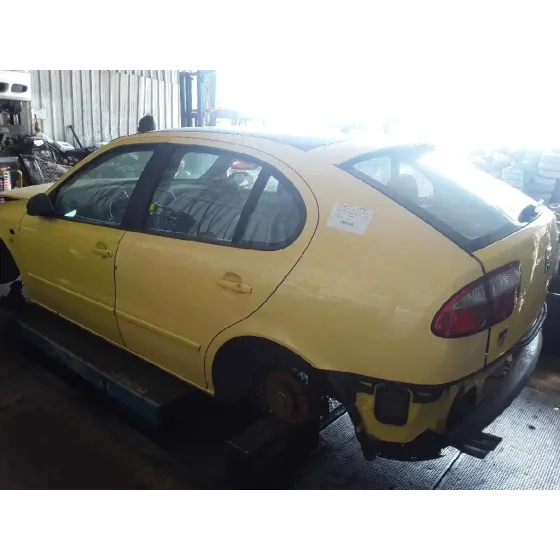 SEAT LEON (1M1) '2004 * AMARILLO