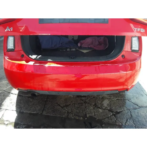 AUDI A1 (8X) '2011 1.2 16V TFSI ROJO