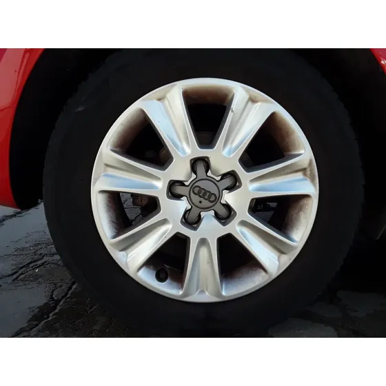 AUDI A1 (8X) '2011 1.2 16V TFSI ROJO