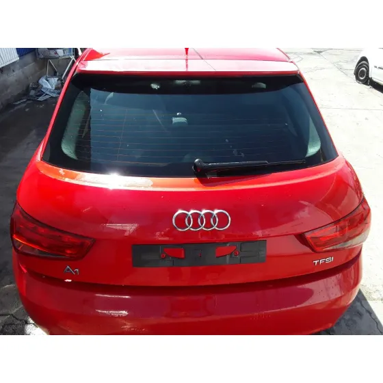 AUDI A1 (8X) '2011 1.2 16V TFSI ROJO