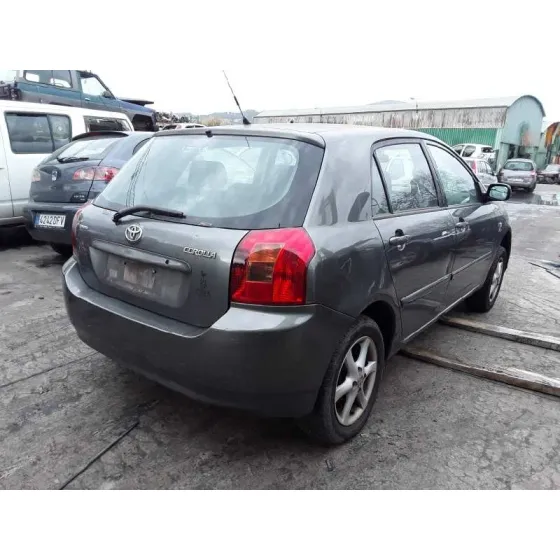 TOYOTA COROLLA (E12) '2002 2.0 TURBODIESEL CAT VERDE METALIZADO
