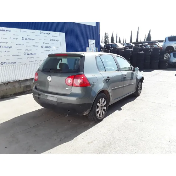 VOLKSWAGEN GOLF V BERLINA (1K1) '2004 GRIS OSCURO