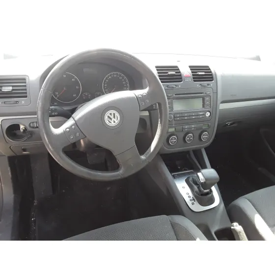 VOLKSWAGEN GOLF V BERLINA (1K1) '2004 GRIS OSCURO