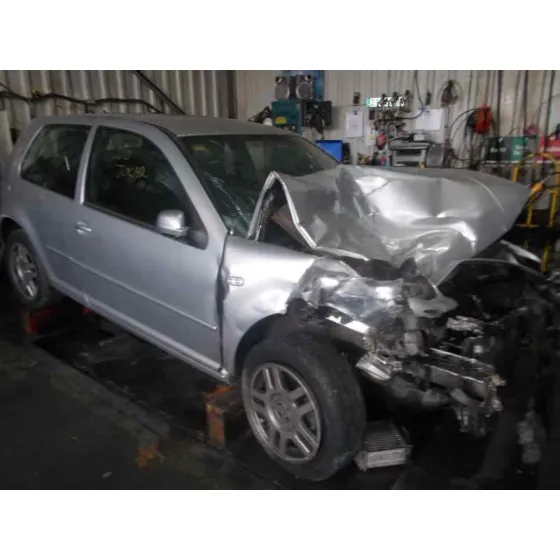 VOLKSWAGEN GOLF IV BERLINA (1J1) '2002 1.9 TDI GRIS