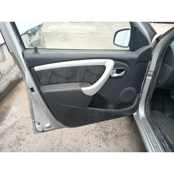 Dacia SANDERO (BS_) 2010