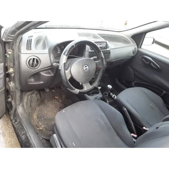 FIAT PUNTO BERLINA (188) '2005 1.2 CAT NEGRO