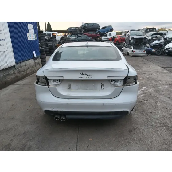 Jaguar XE (X760) 2015