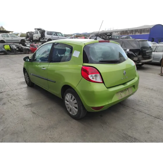 RENAULT CLIO III '2010 * VERDE PISTACHO