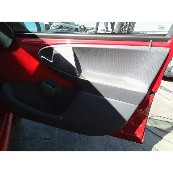 CITROEN C1 '2005 1.0 CAT (384F) ROJO