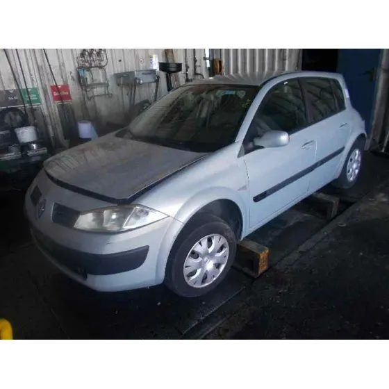RENAULT MEGANE II BERLINA 3P '2003 1.9 DCI DIESEL PLATA