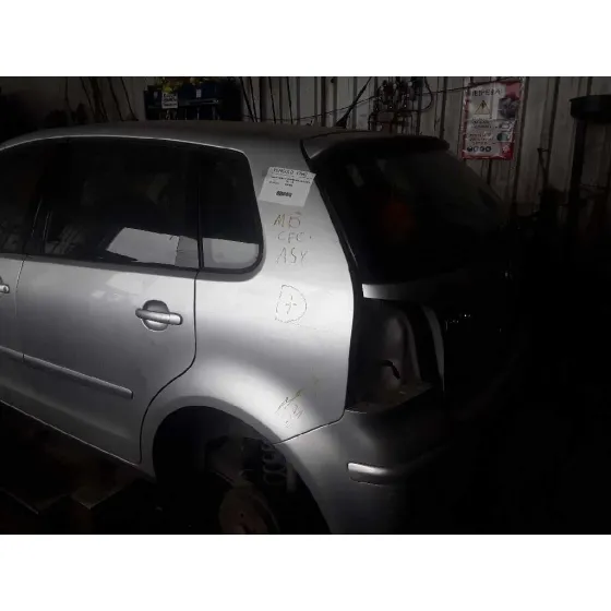 VOLKSWAGEN POLO (9N1) '2002 * PLATA