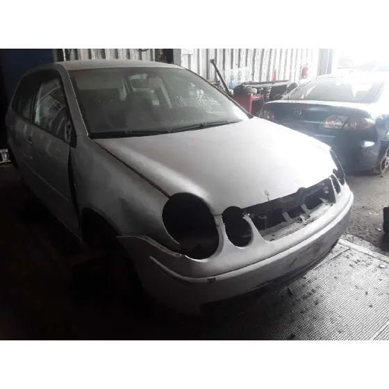 VOLKSWAGEN POLO (9N1) '2002 * PLATA