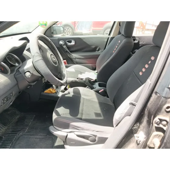 Renault MEGANE II (BM0/1_, CM0/1_) 2005
