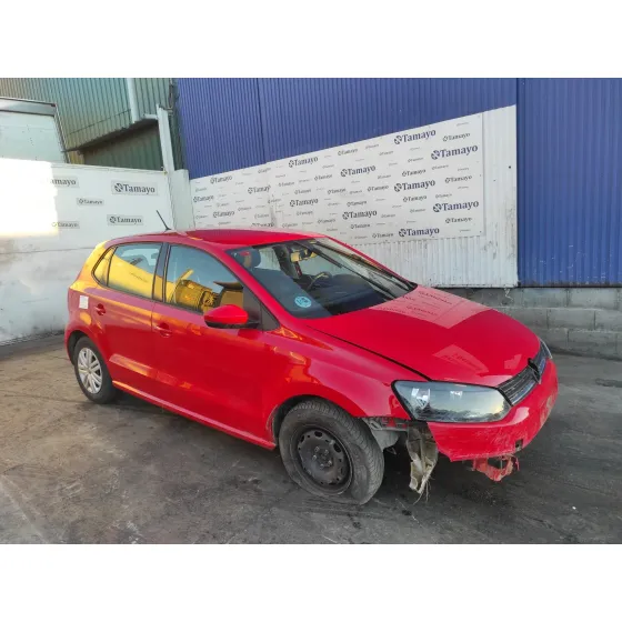 VOLKSWAGEN POLO (6C1) '2014 1.0 ROJO