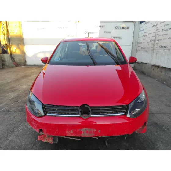 VOLKSWAGEN POLO (6C1) '2014 1.0 ROJO