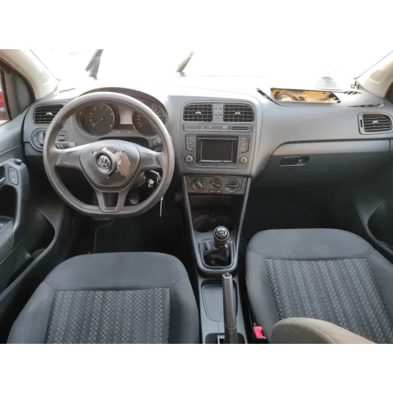VOLKSWAGEN POLO (6C1) '2014 1.0 ROJO