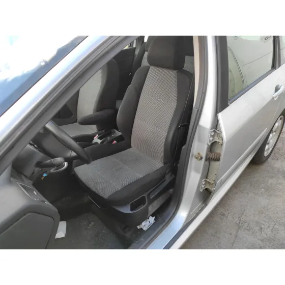 PEUGEOT 307 BREAK / SW (S1) '2004 1.6 16V CAT PLATA