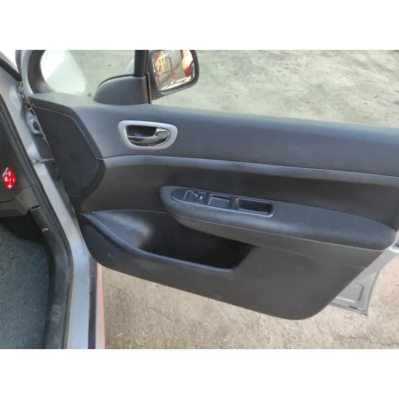 PEUGEOT 307 BREAK / SW (S1) '2004 1.6 16V CAT PLATA
