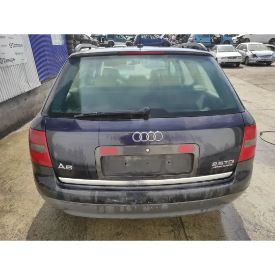 AUDI A6 AVANT (4B5) '2004 2.5 V6 24V TDI AZUL