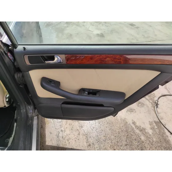 AUDI A6 AVANT (4B5) '2004 2.5 V6 24V TDI AZUL