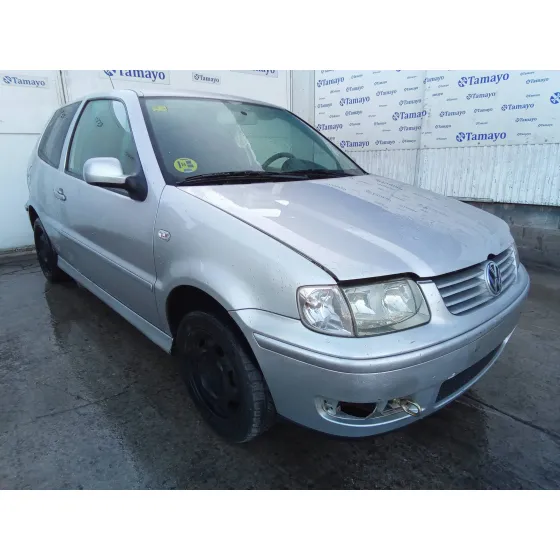 VOLKSWAGEN POLO BERLINA (6N2) '2001 1.4 16V PLATA